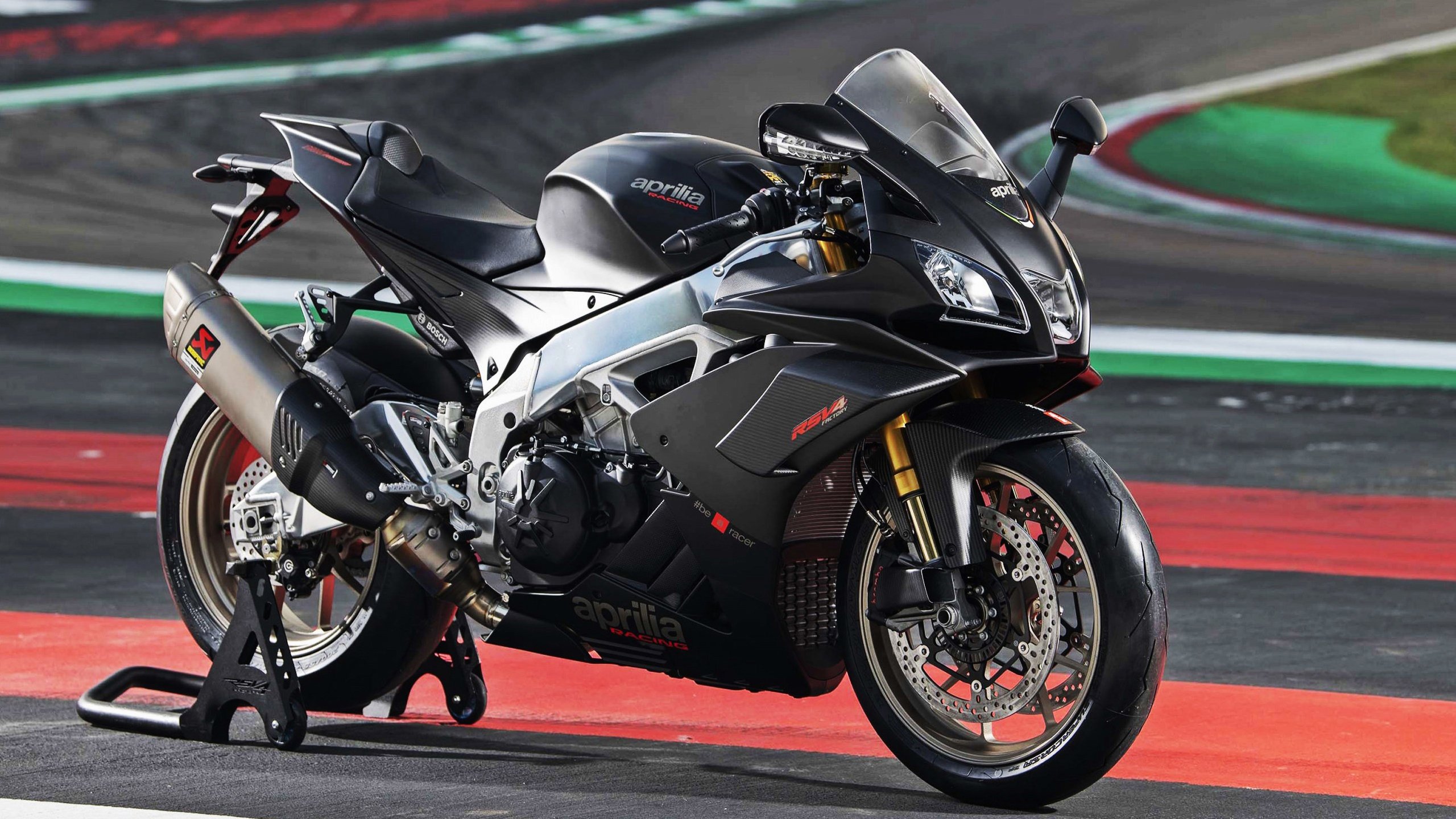 柏林联合持续提升比赛硬度冲击欧战,柏林联百科