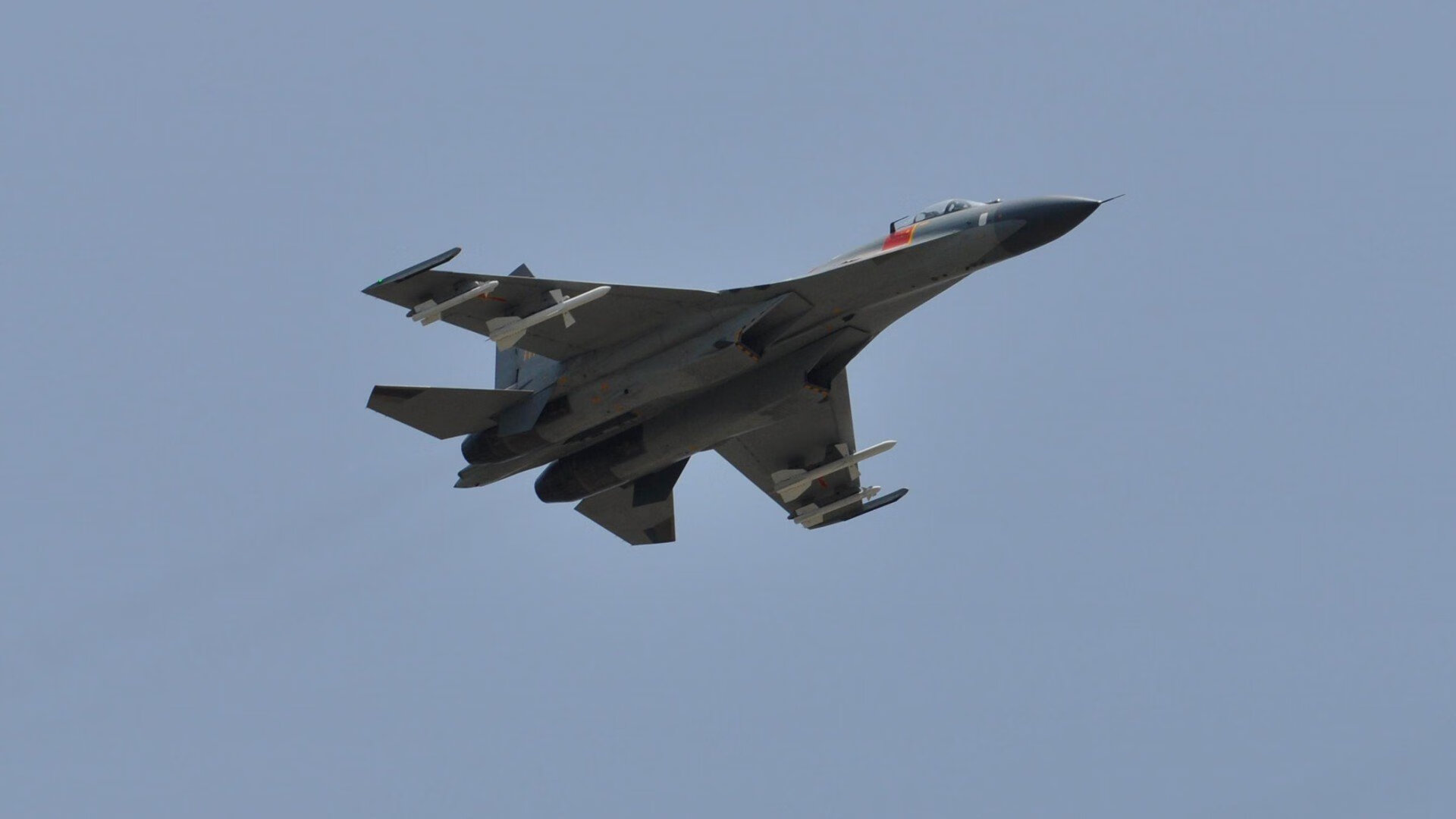 乔纳·隆戈:从世界杯舞台到全球橄榄球的巨星,乔纳坦 个人资料生日