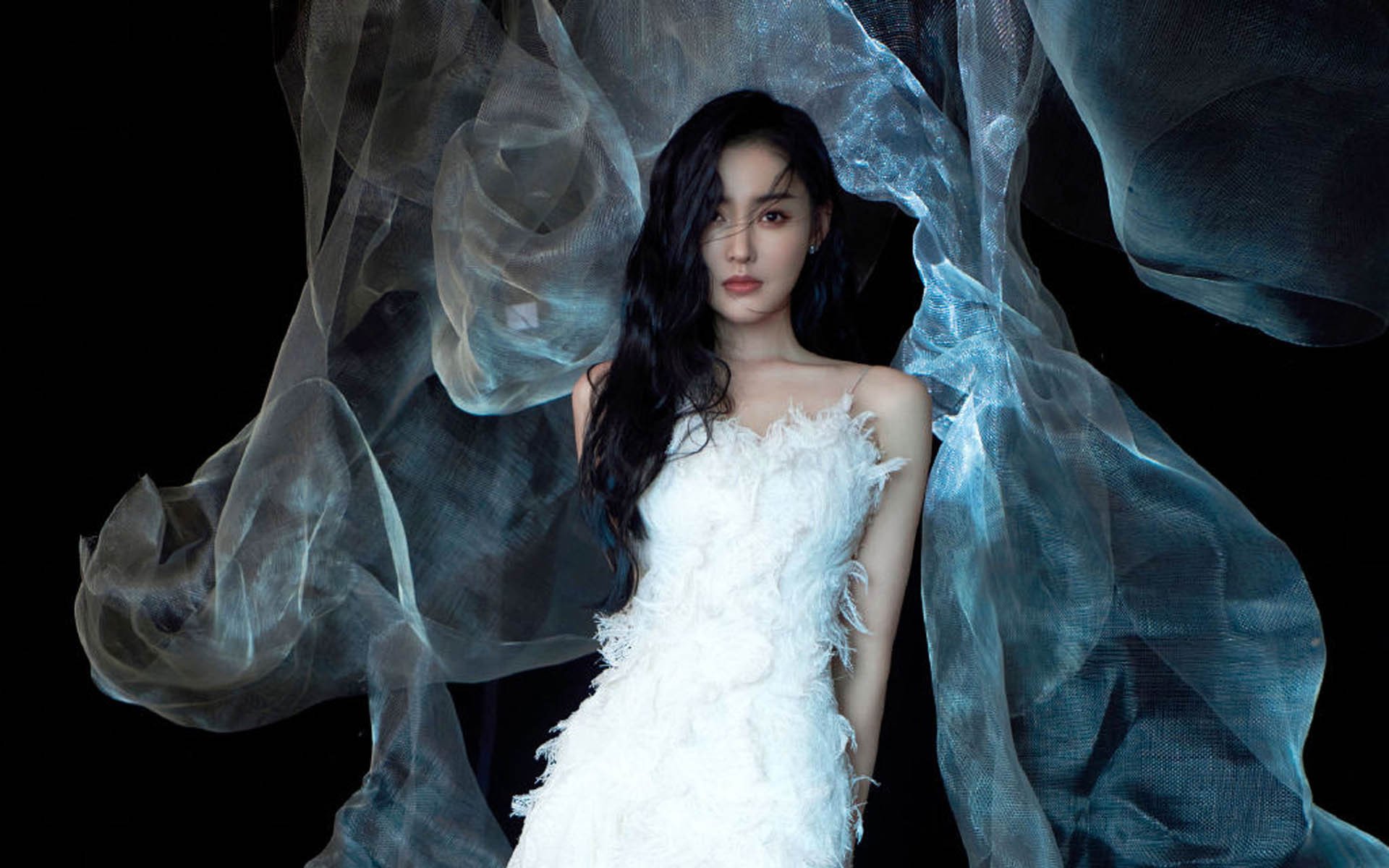 比赛关键时刻连续扑救门将成为场上定海神针力保城门不失,门将连续扑救点球